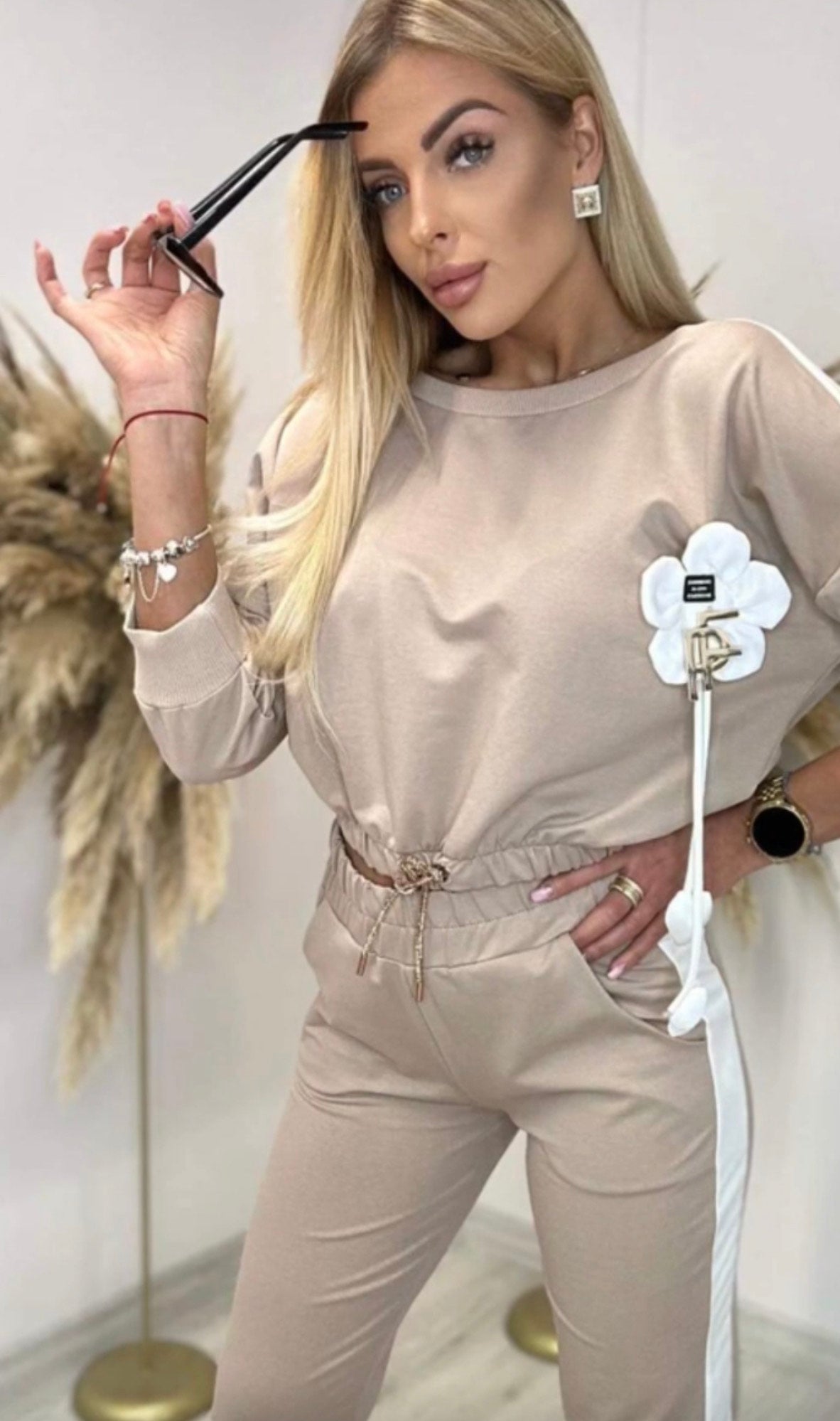 Beige Tracksuit with Flower
